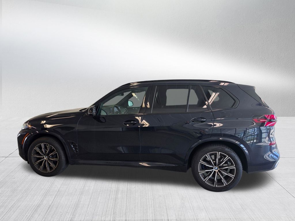2025 BMW X5 M60i