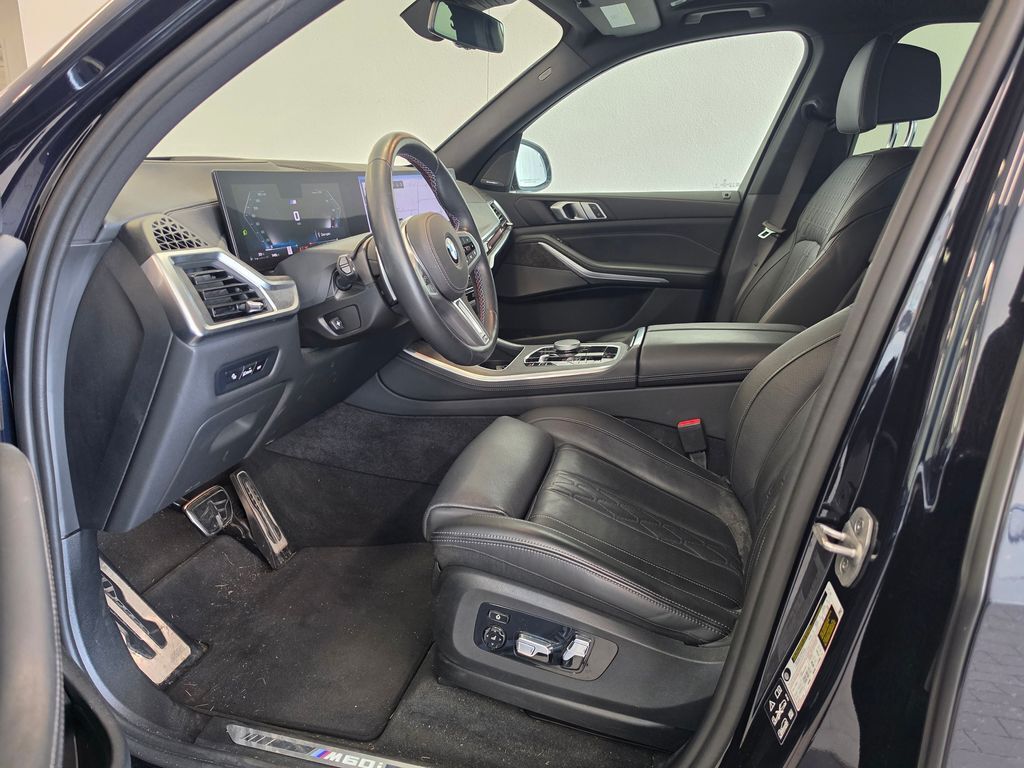 2025 BMW X5 M60i
