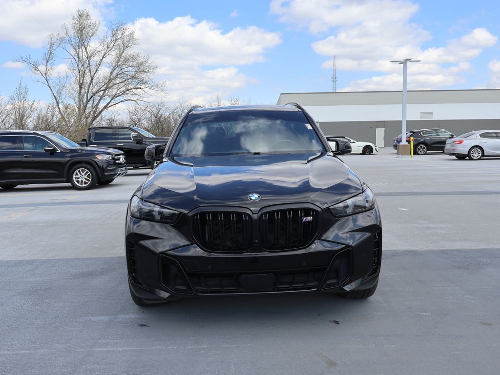 2025 BMW X5 M60i