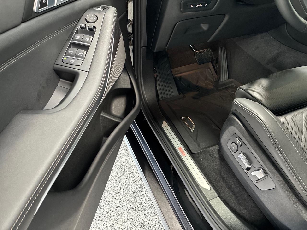 2025 BMW X5 xDrive40i, Parking Assistance Pkg, Premium Pkg, 4-Zone Climate, Houston TX 2025 BMW X5 xDrive40i, Parking Assistance Pkg, Premium Pkg, 4-Zone Climate, Houston TX