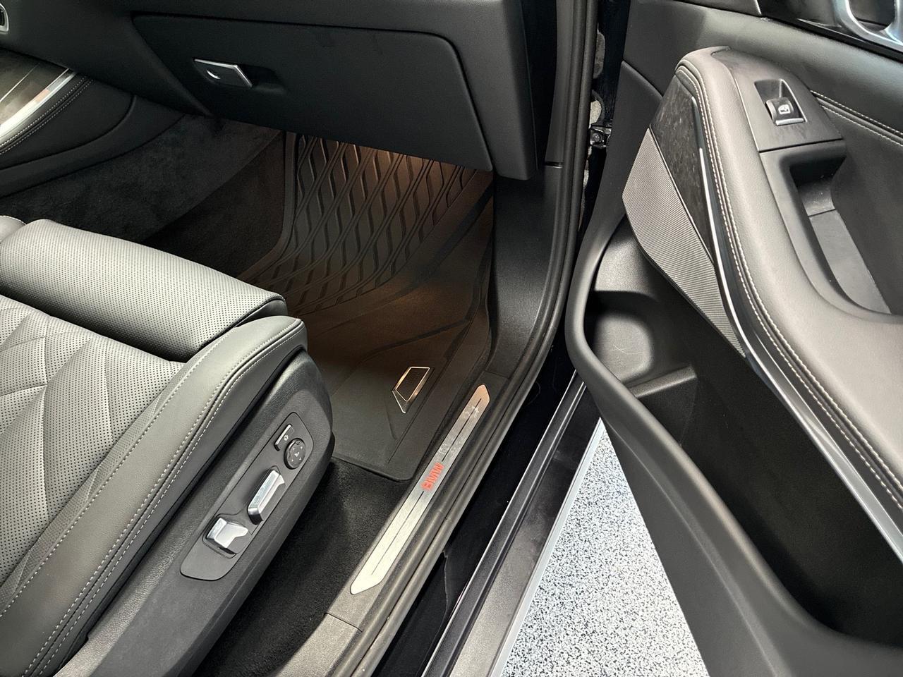 2025 BMW X5 xDrive40i, Parking Assistance Pkg, Premium Pkg, 4-Zone Climate, Houston TX 2025 BMW X5 xDrive40i, Parking Assistance Pkg, Premium Pkg, 4-Zone Climate, Houston TX