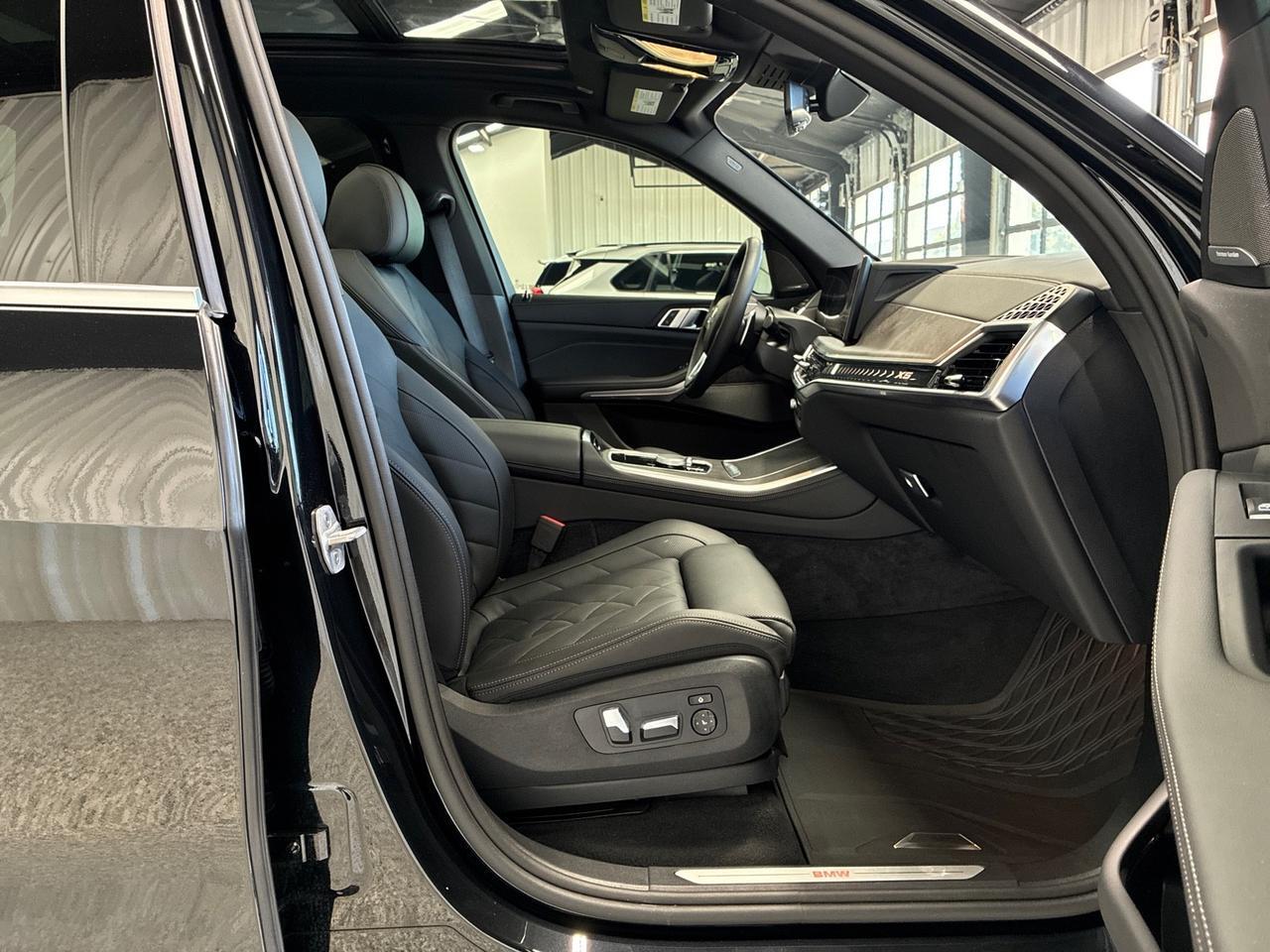 2025 BMW X5 xDrive40i, Parking Assistance Pkg, Premium Pkg, 4-Zone Climate, Houston TX 2025 BMW X5 xDrive40i, Parking Assistance Pkg, Premium Pkg, 4-Zone Climate, Houston TX