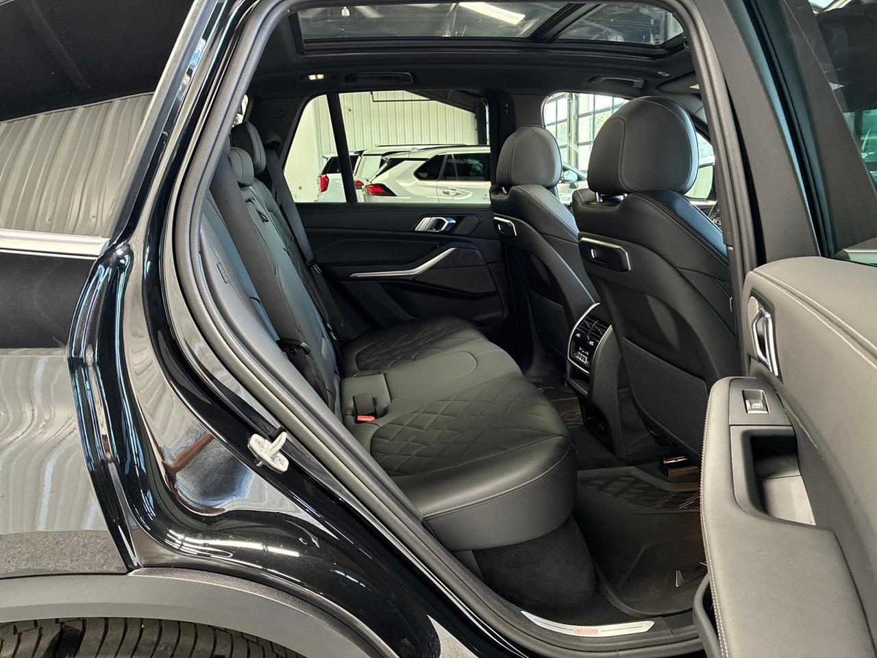 2025 BMW X5 xDrive40i, Parking Assistance Pkg, Premium Pkg, 4-Zone Climate, Houston TX 2025 BMW X5 xDrive40i, Parking Assistance Pkg, Premium Pkg, 4-Zone Climate, Houston TX