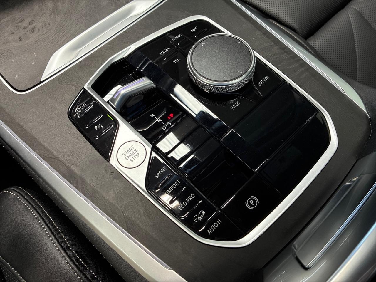 2025 BMW X5 xDrive40i, Parking Assistance Pkg, Premium Pkg, 4-Zone Climate, Houston TX 2025 BMW X5 xDrive40i, Parking Assistance Pkg, Premium Pkg, 4-Zone Climate, Houston TX