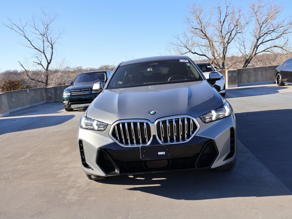 2025 BMW X6 xDrive40i