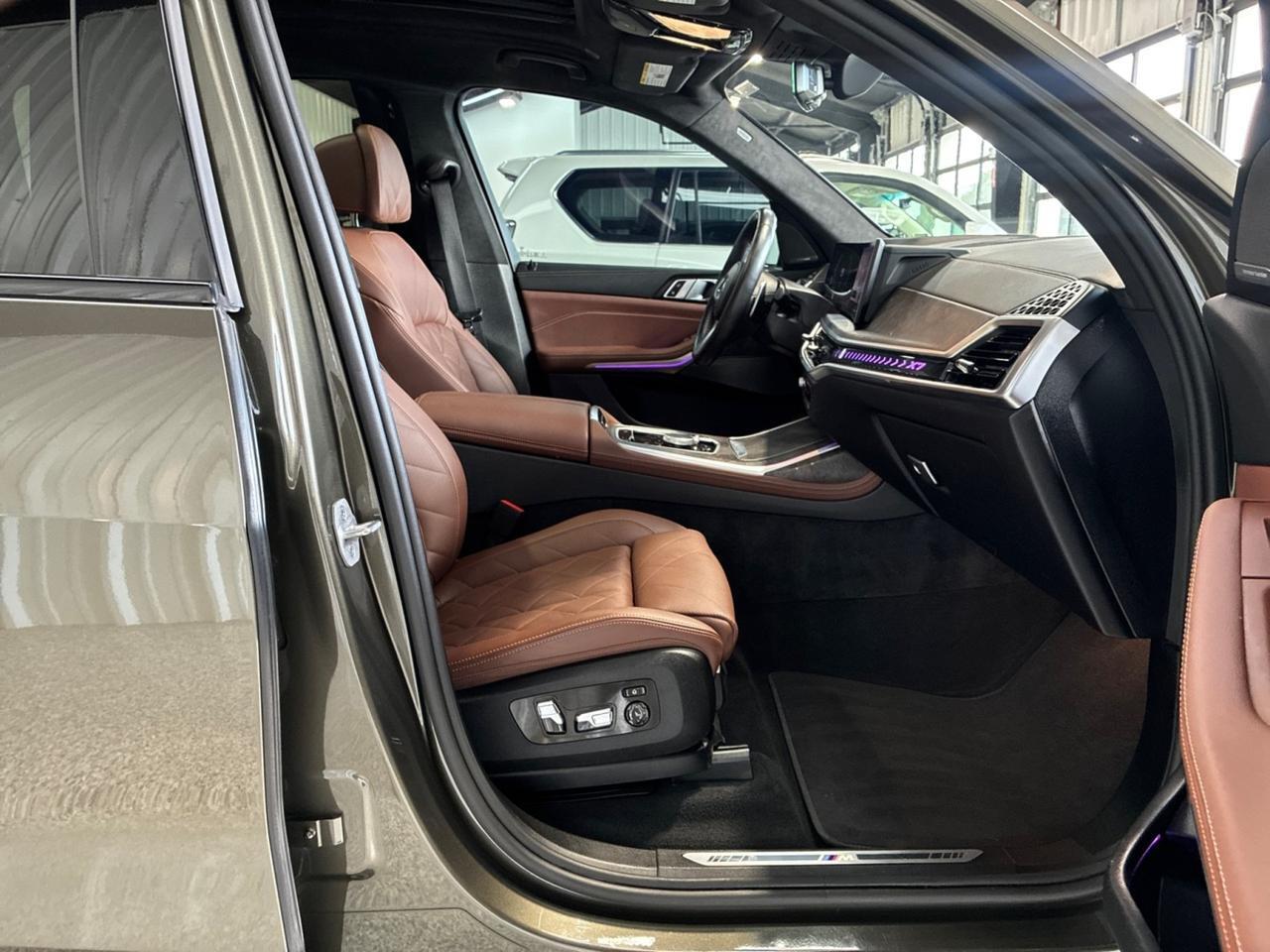 2025 BMW X7 xDrive40i, M-Sport Professional Pkg, Premium Pkg, Park Assist Pkg, Climate Control Pkg Houston TX 2025 BMW X7 xDrive40i, M-Sport Professional Pkg, Premium Pkg, Park Assist Pkg, Climate Control Pkg Houston TX