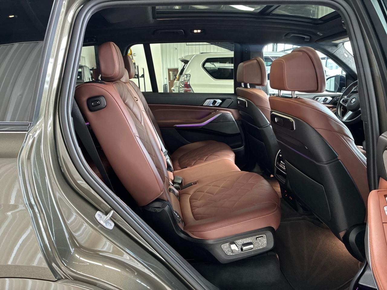 2025 BMW X7 xDrive40i, M-Sport Professional Pkg, Premium Pkg, Park Assist Pkg, Climate Control Pkg Houston TX 2025 BMW X7 xDrive40i, M-Sport Professional Pkg, Premium Pkg, Park Assist Pkg, Climate Control Pkg Houston TX