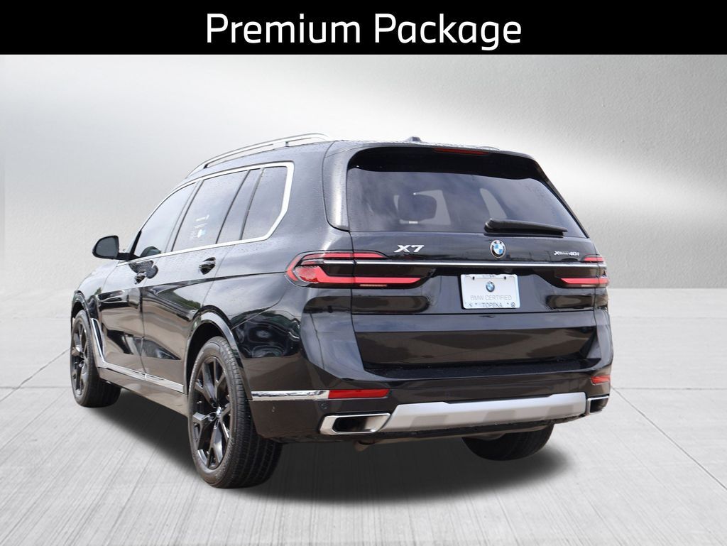 2025 BMW X7 xDrive40i