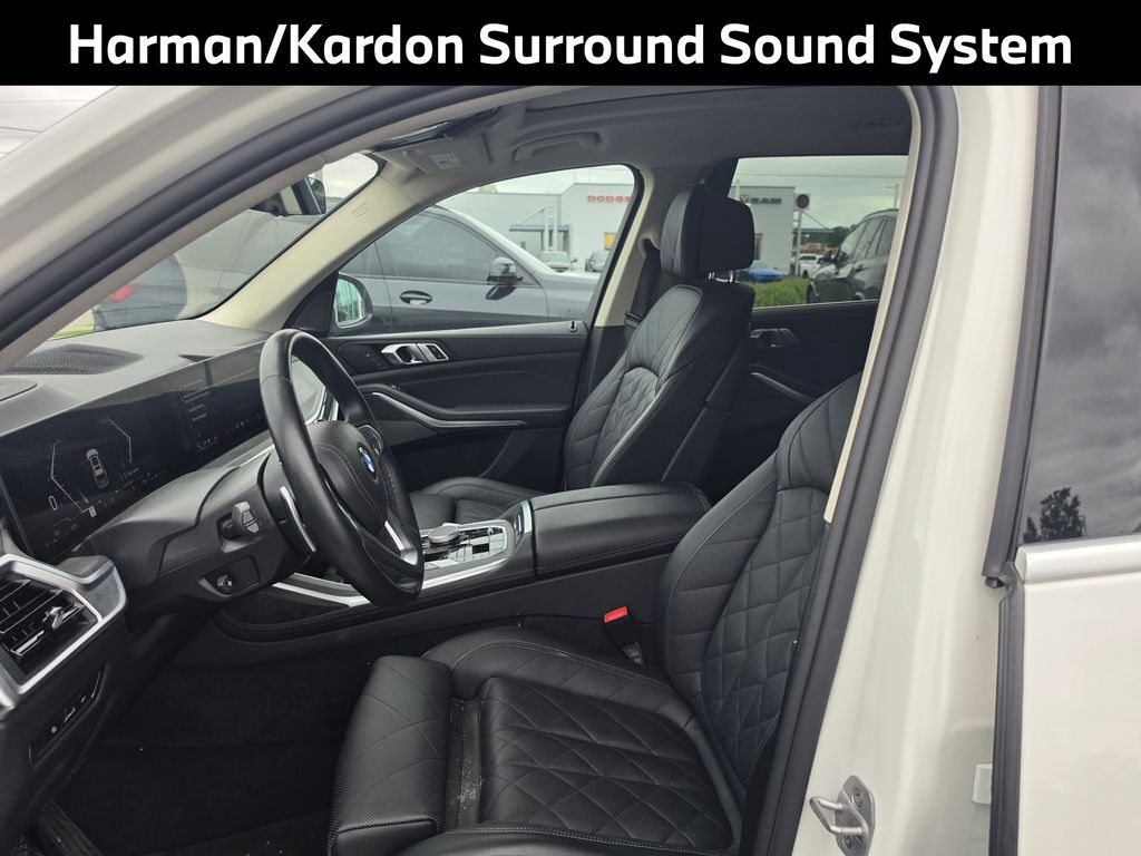 2025 BMW X7 xDrive40i
