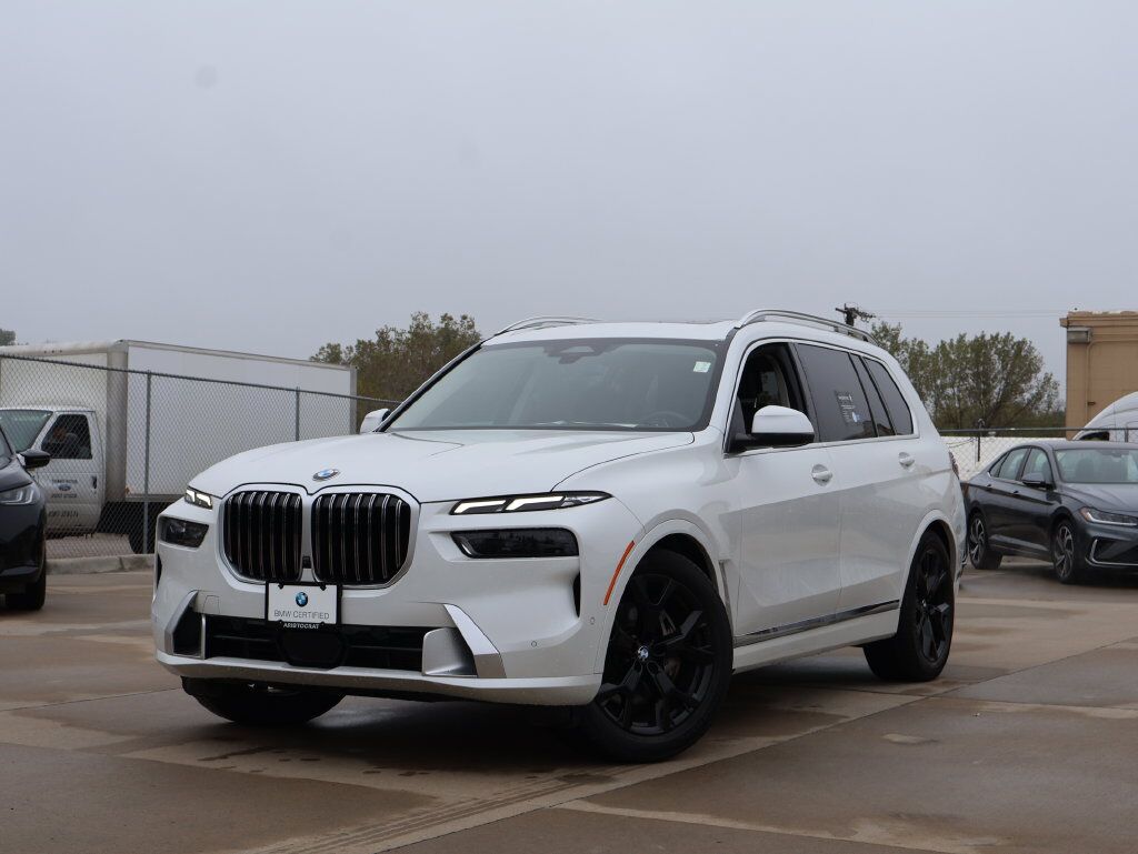 2025 BMW X7 xDrive40i