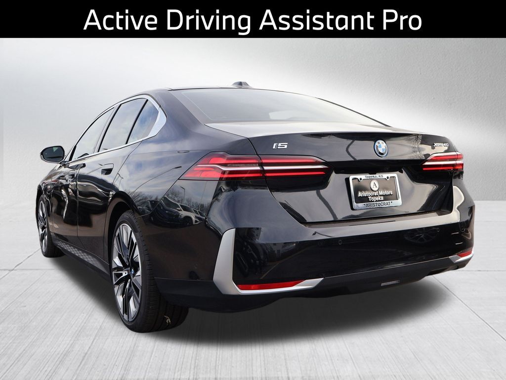 2025 BMW i5 xDrive40