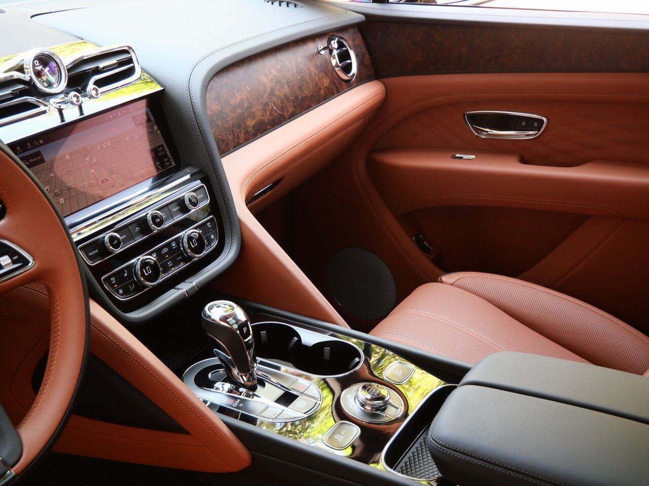 2025 Bentley Bentayga Atelier Edition V8 Lawrence KS