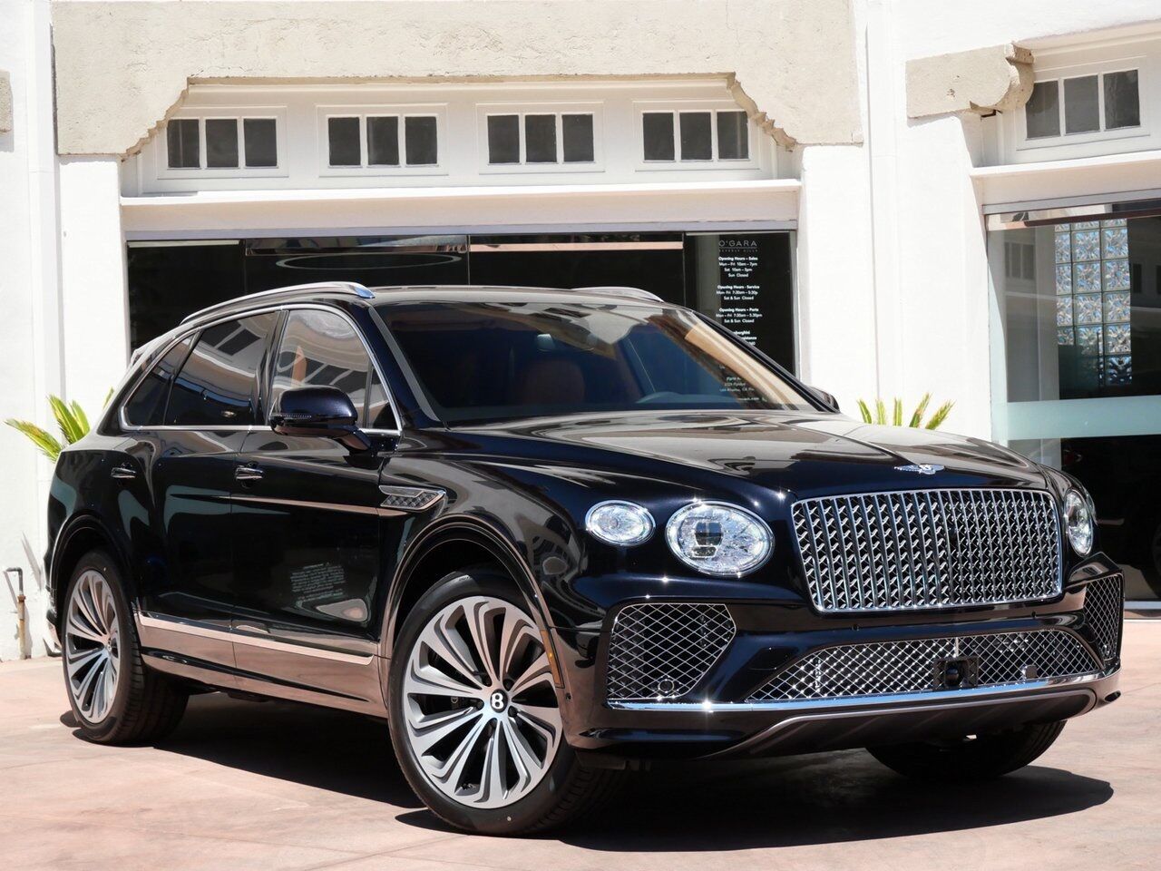 2025 Bentley Bentayga Atelier Edition V8 Lawrence KS