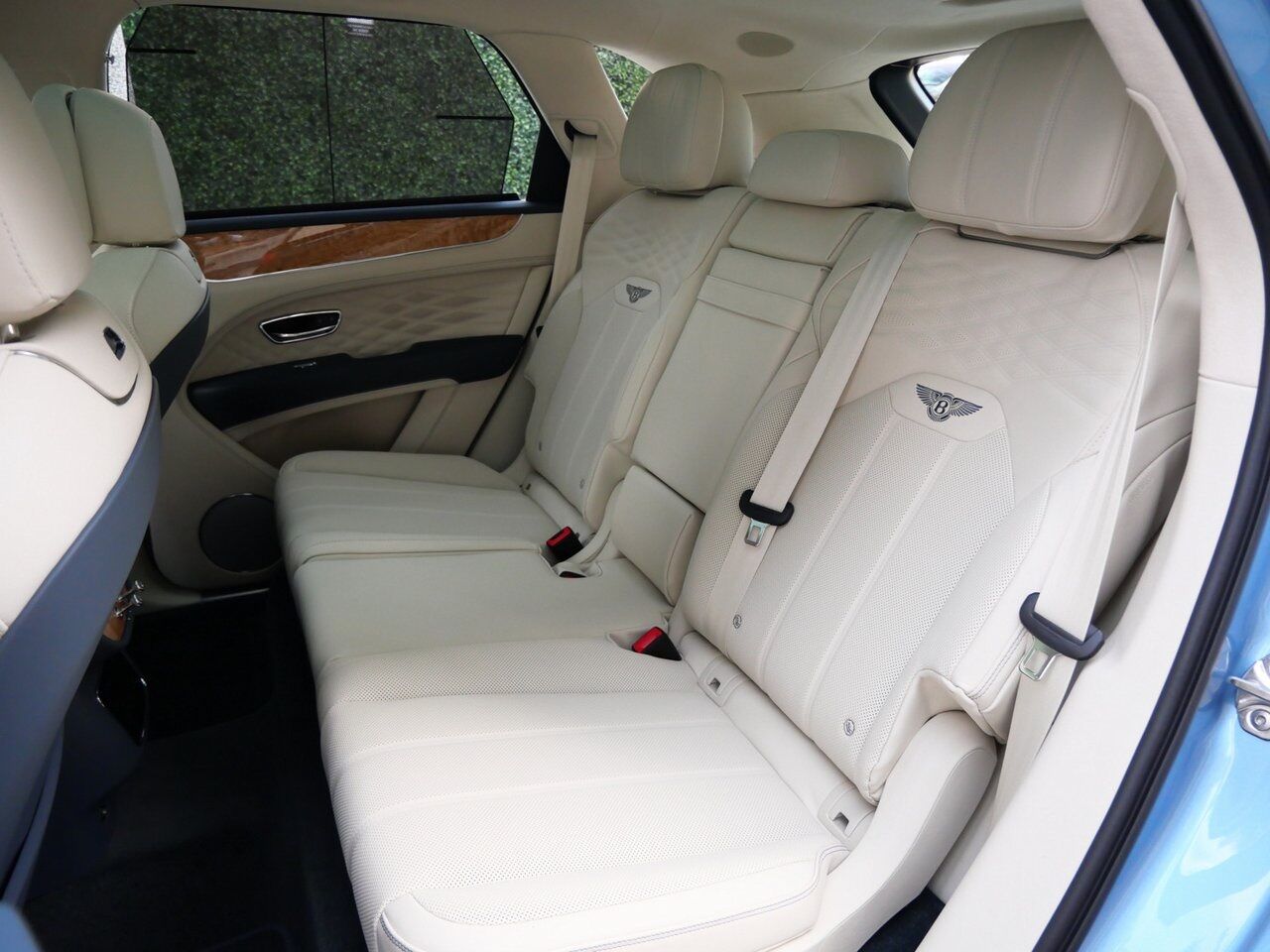 2025 Bentley Bentayga Azure Lawrence KS
