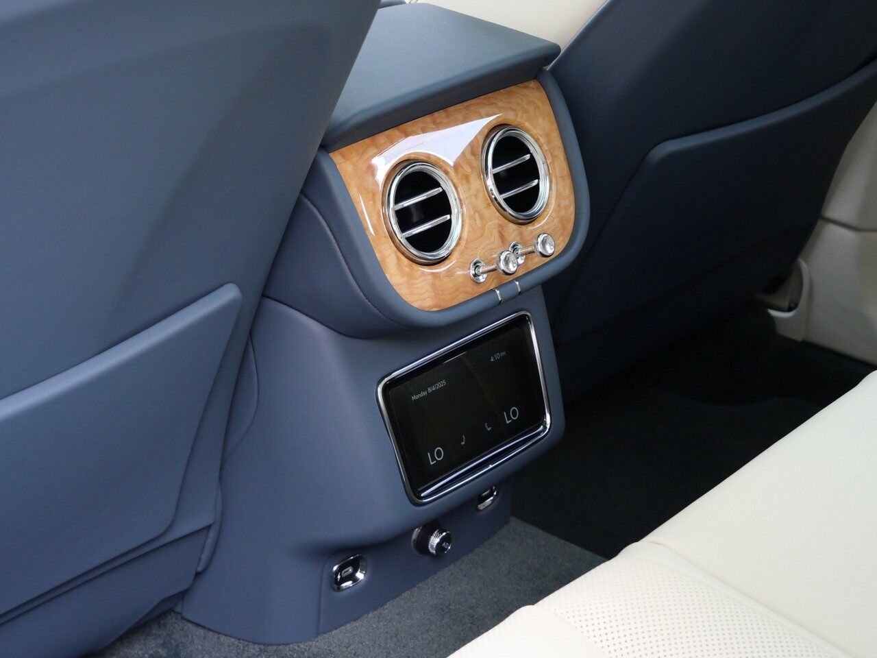 2025 Bentley Bentayga Azure Lawrence KS