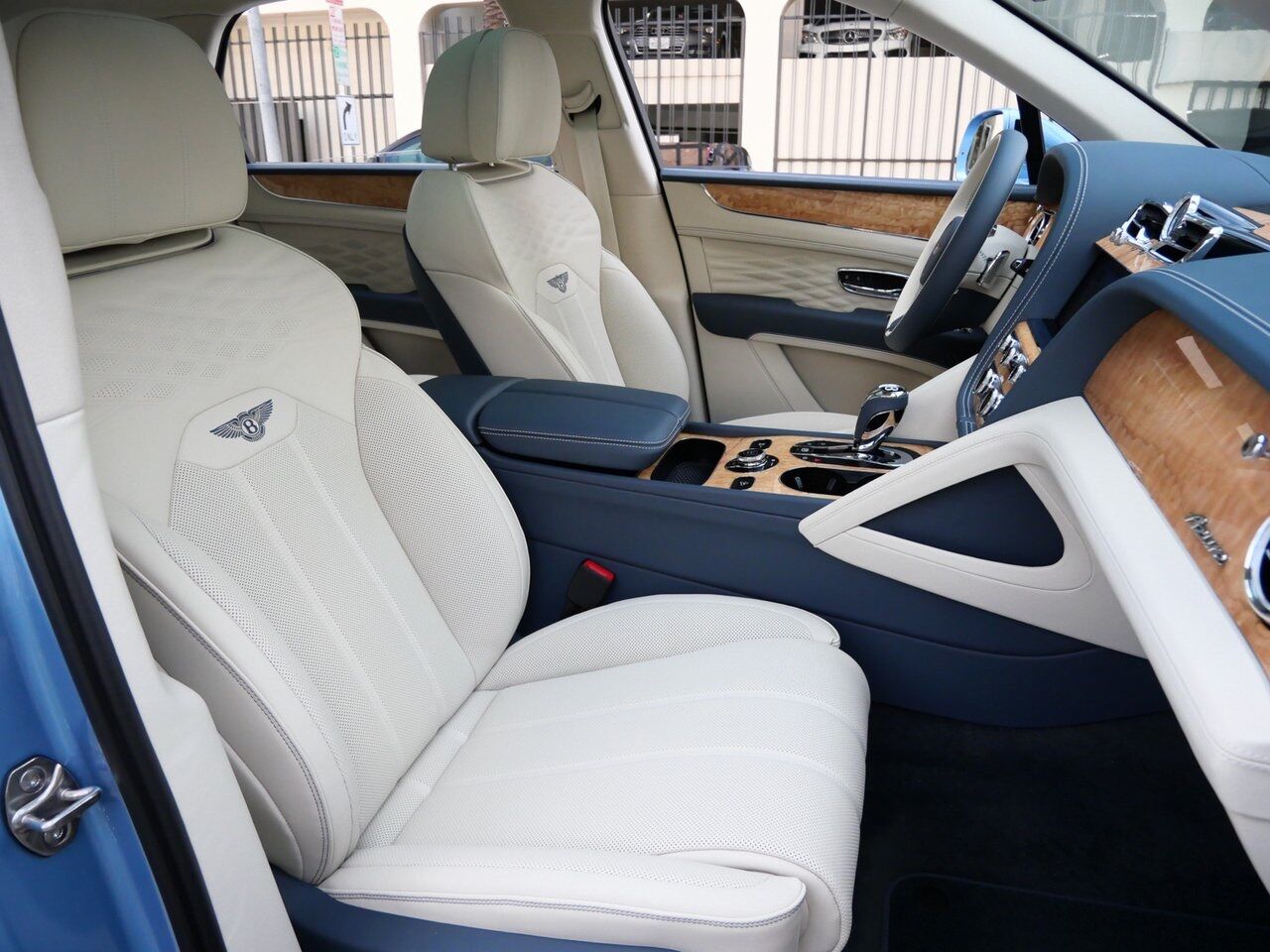 2025 Bentley Bentayga Azure Lawrence KS