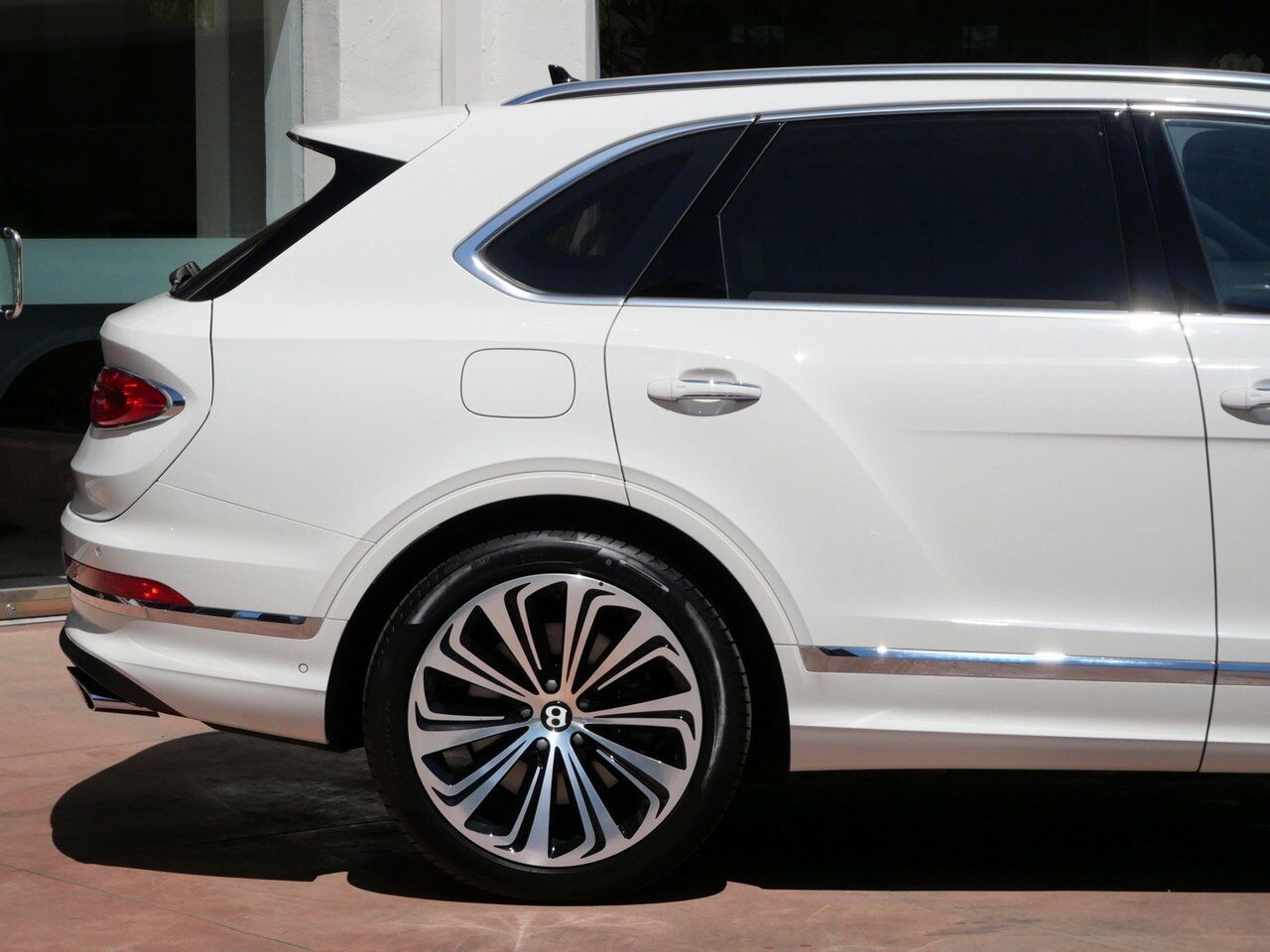 2025 Bentley Bentayga Azure Lawrence KS