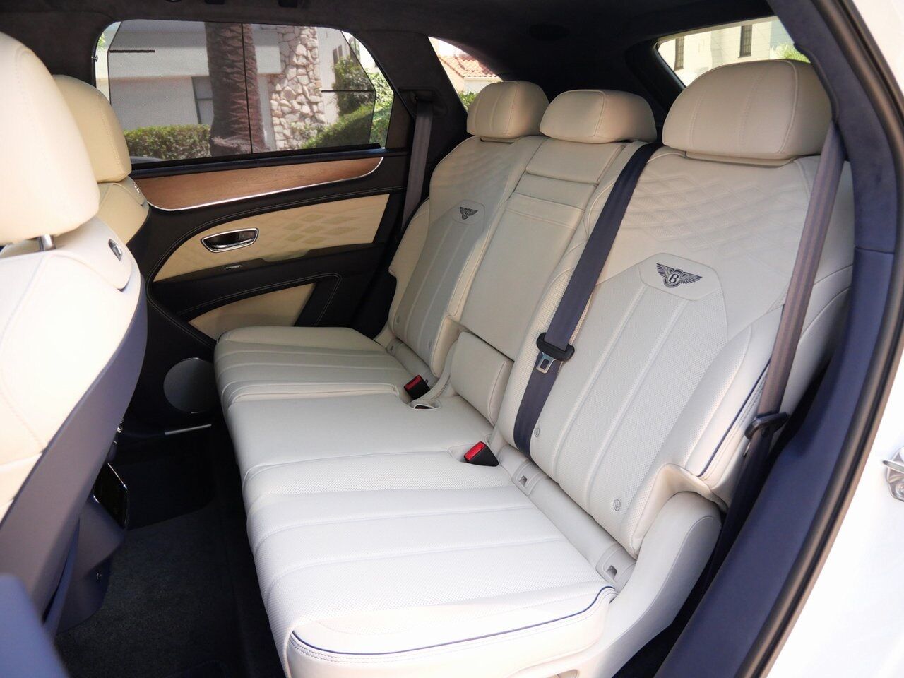 2025 Bentley Bentayga Azure Lawrence KS