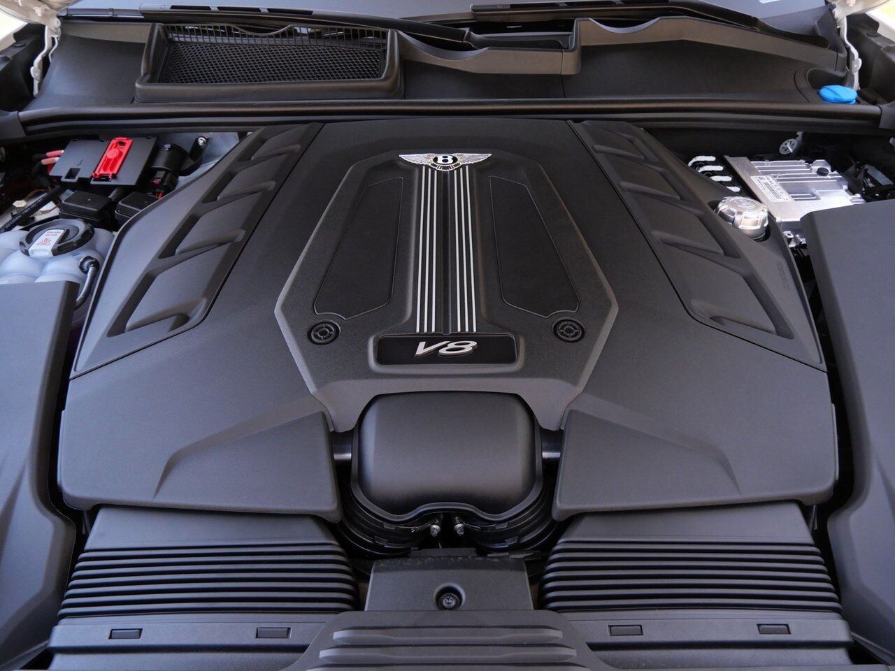 2025 Bentley Bentayga Azure Lawrence KS
