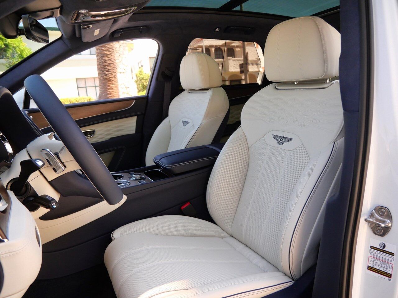 2025 Bentley Bentayga Azure Lawrence KS