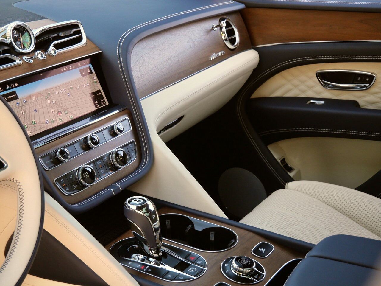 2025 Bentley Bentayga Azure Lawrence KS