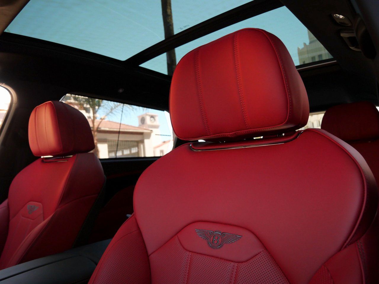 2025 Bentley Bentayga EWB Lawrence KS