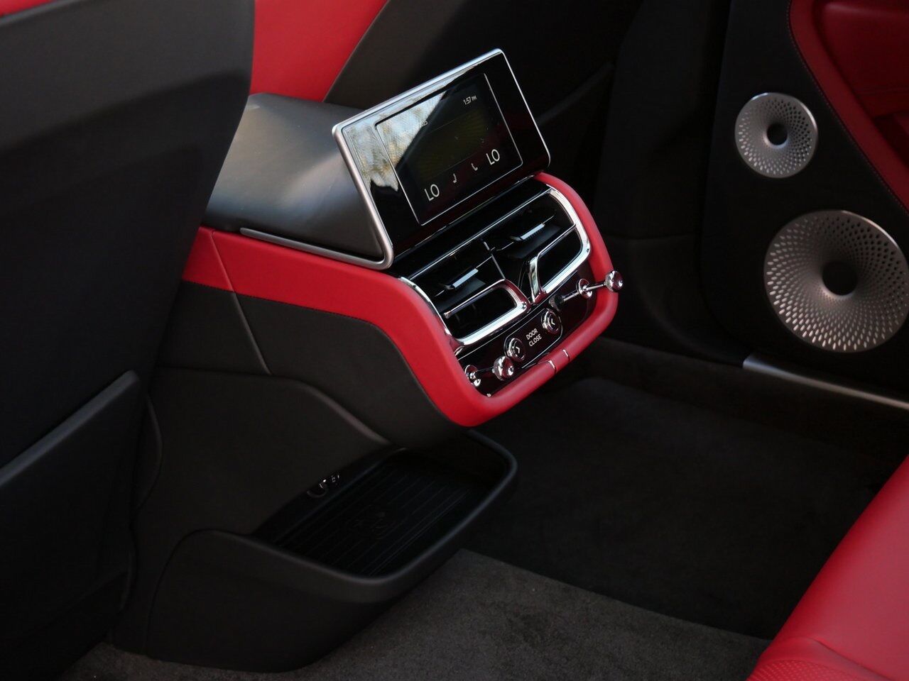 2025 Bentley Bentayga EWB Lawrence KS