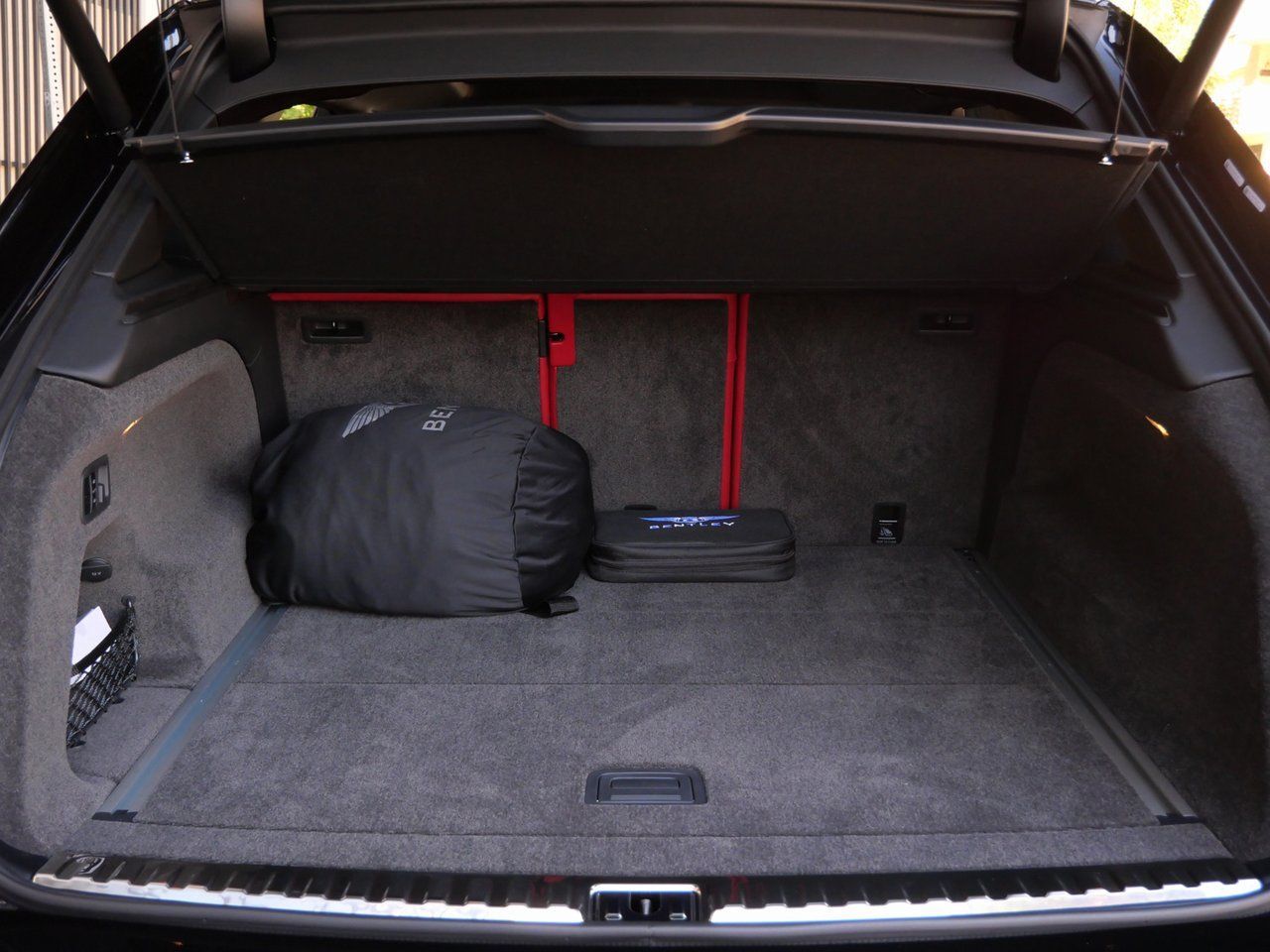 2025 Bentley Bentayga EWB Lawrence KS