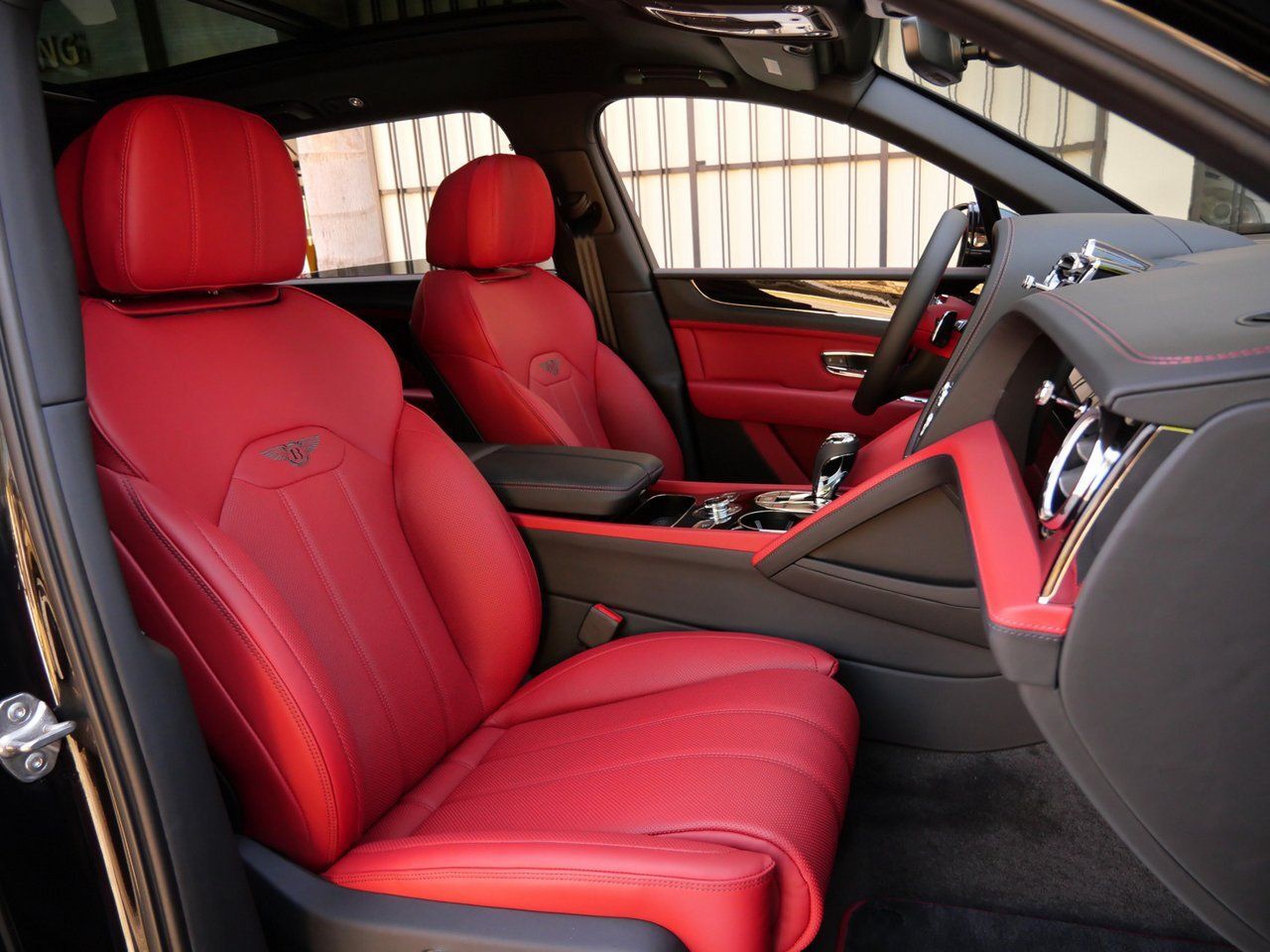 2025 Bentley Bentayga EWB Lawrence KS