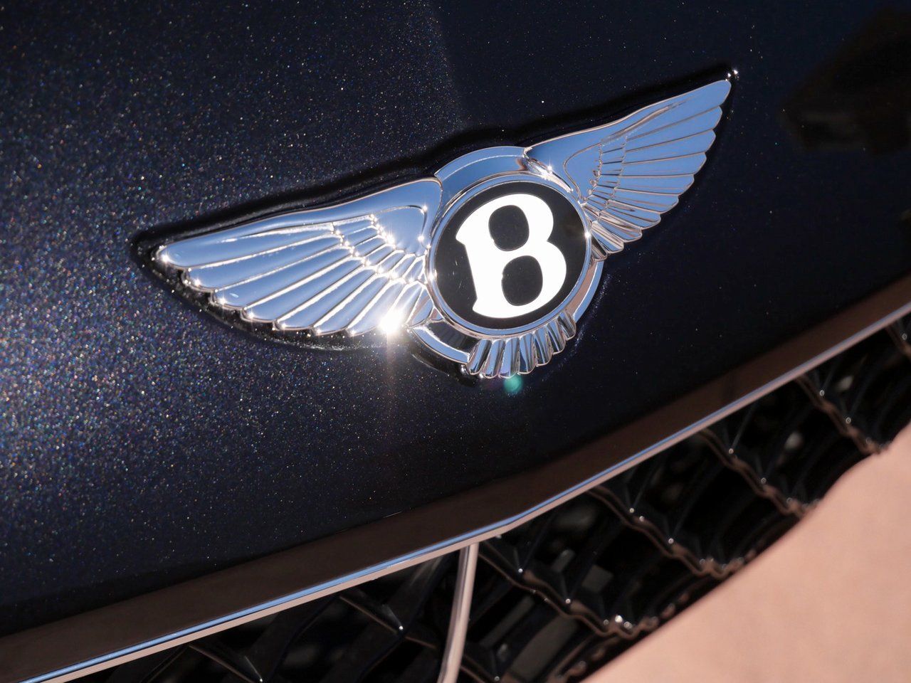 2025 Bentley Bentayga EWB Lawrence KS