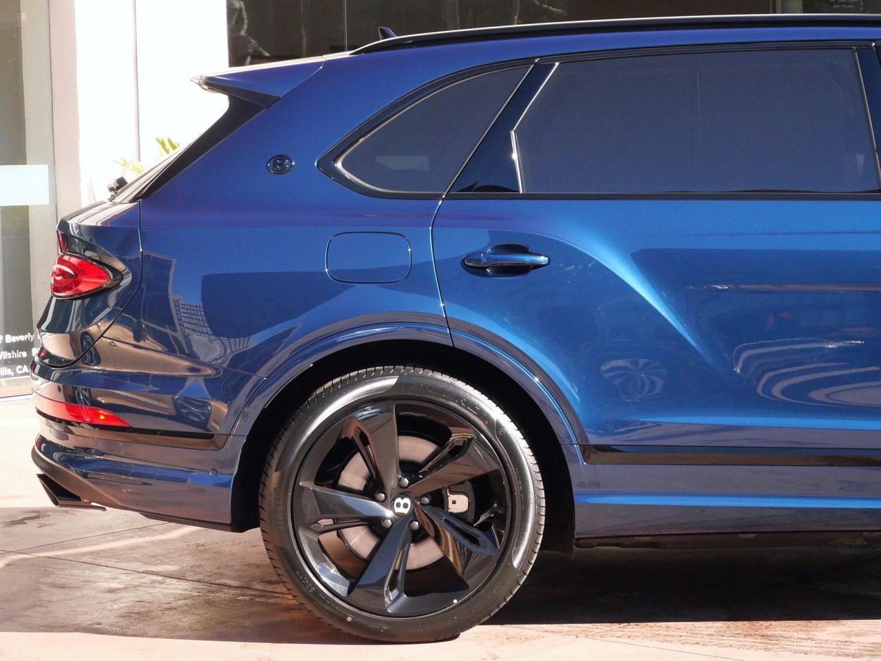 2025 Bentley Bentayga EWB Lawrence KS