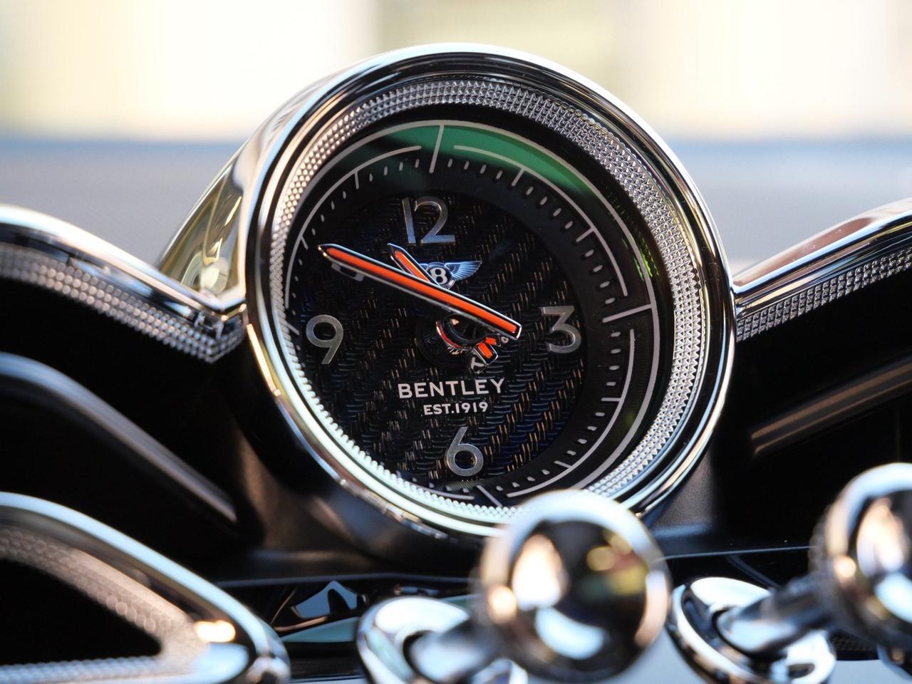 2025 Bentley Bentayga EWB Lawrence KS