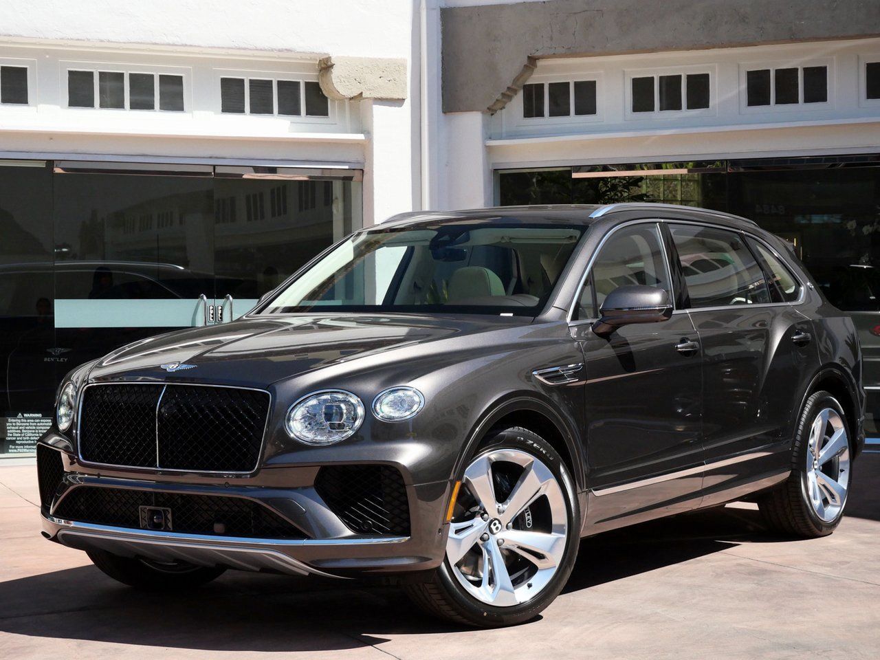2025 Bentley Bentayga EWB Lawrence KS