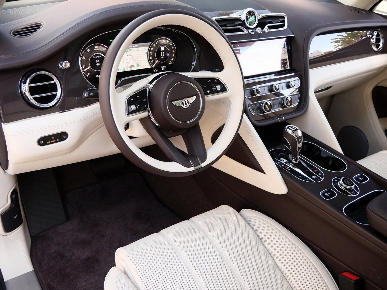 2025 Bentley Bentayga EWB Lawrence KS