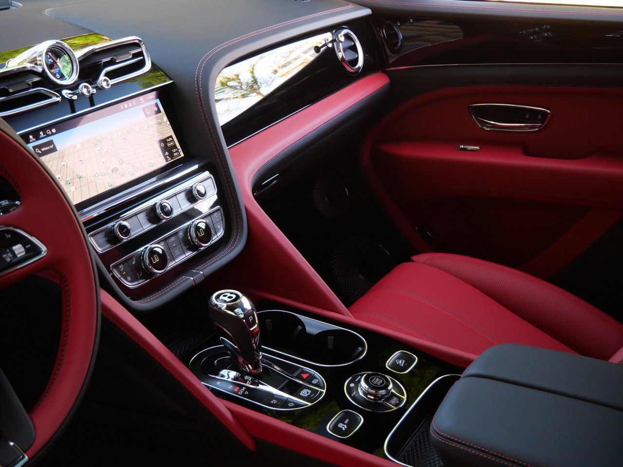 2025 Bentley Bentayga EWB Lawrence KS