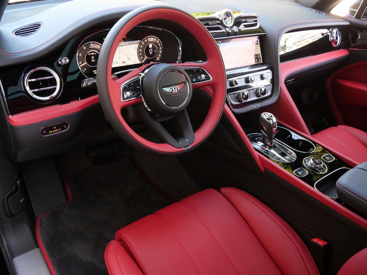 2025 Bentley Bentayga EWB Lawrence KS