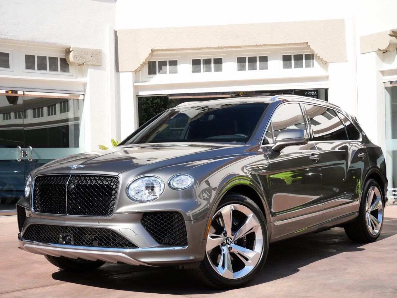 2025 Bentley Bentayga EWB Lawrence KS