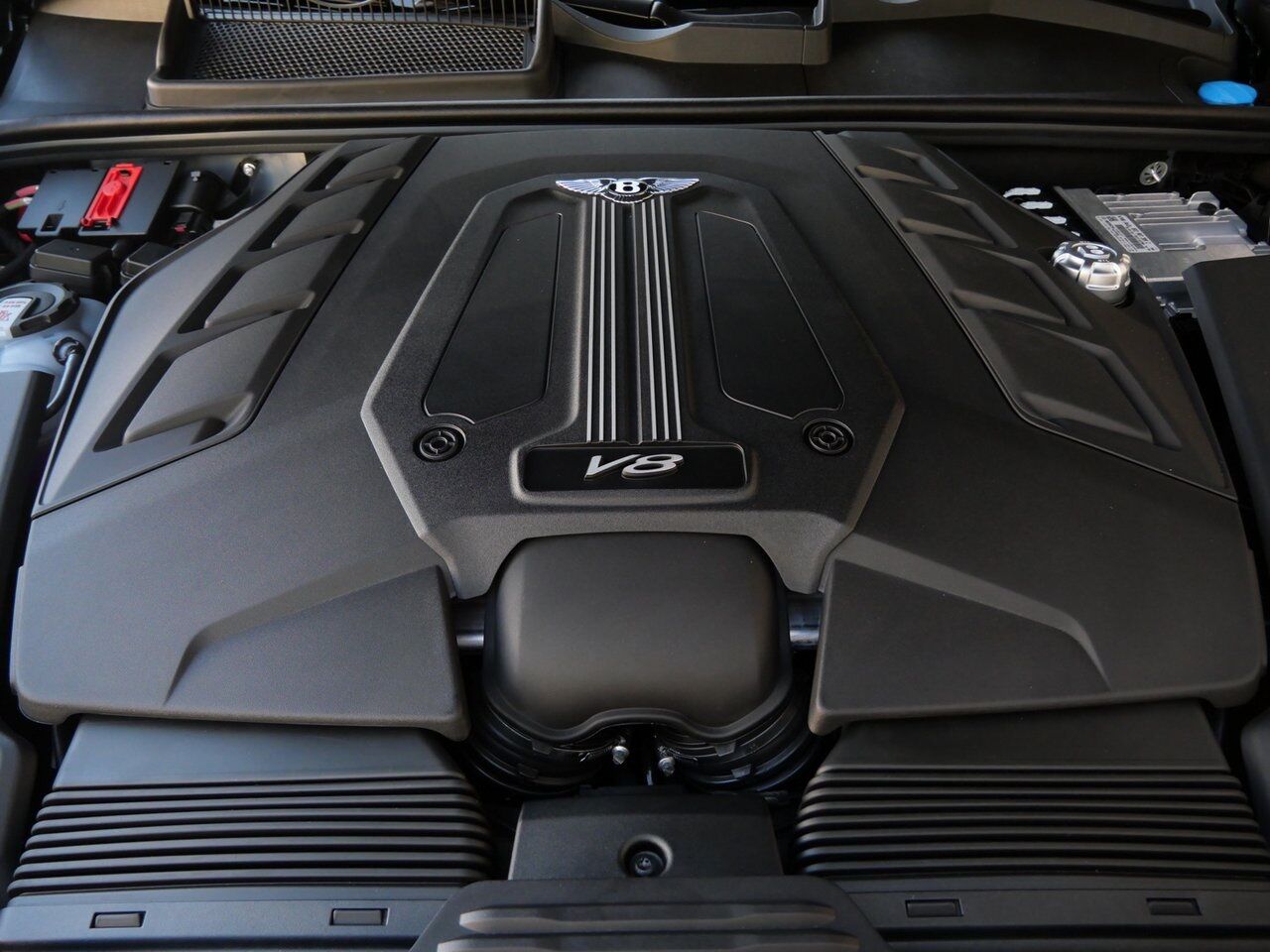 2025 Bentley Bentayga EWB Azure Lawrence KS