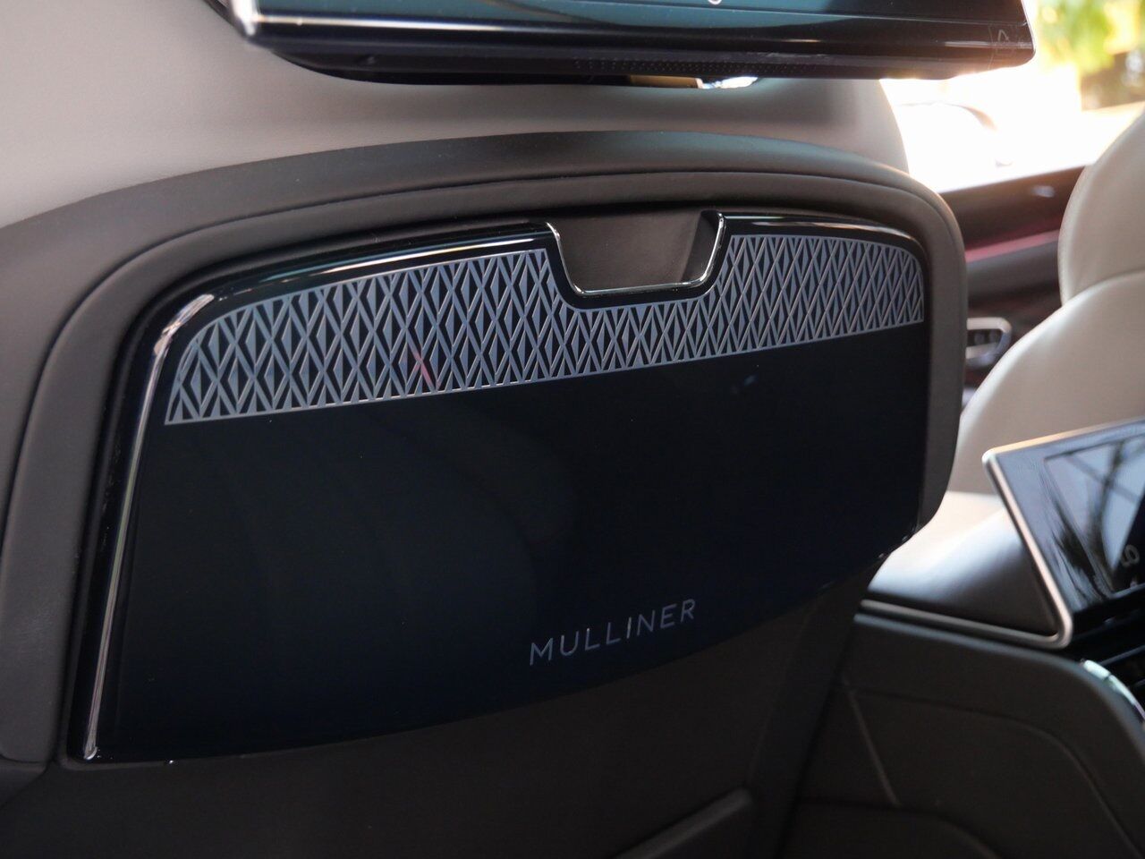 2025 Bentley Bentayga EWB Mulliner Lawrence KS