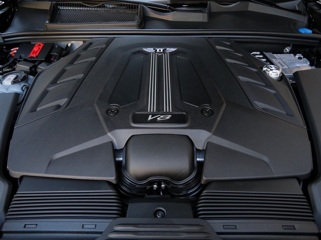 2025 Bentley Bentayga EWB Mulliner Lawrence KS