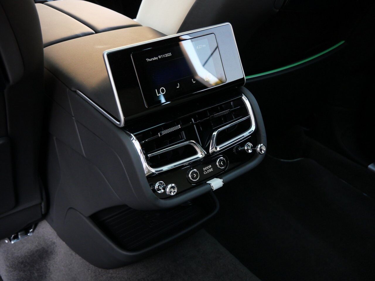 2025 Bentley Bentayga EWB Mulliner Lawrence KS