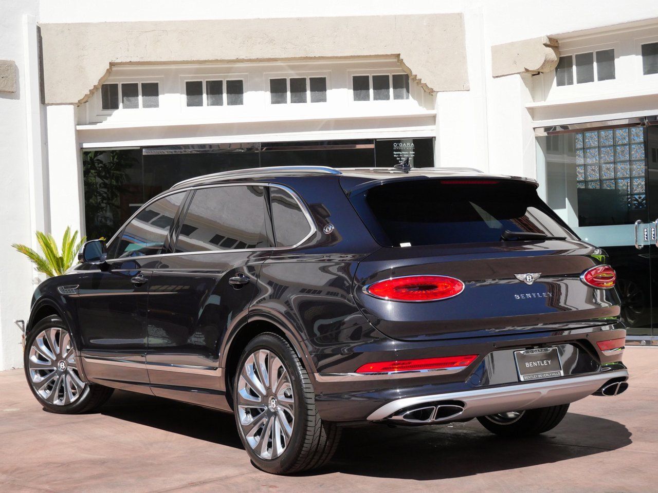 2025 Bentley Bentayga EWB Mulliner Mulliner