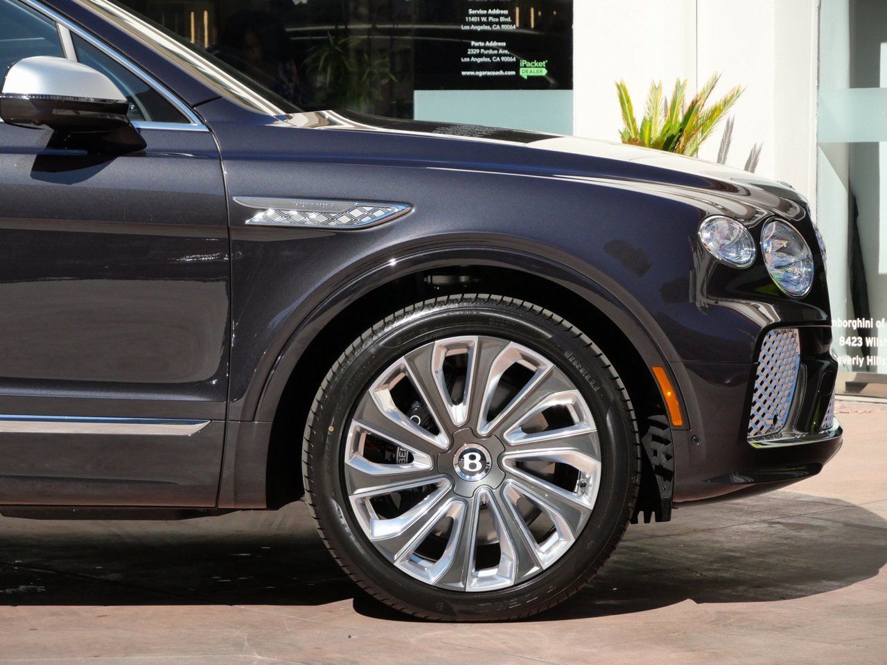 2025 Bentley Bentayga EWB Mulliner Mulliner Lawrence KS