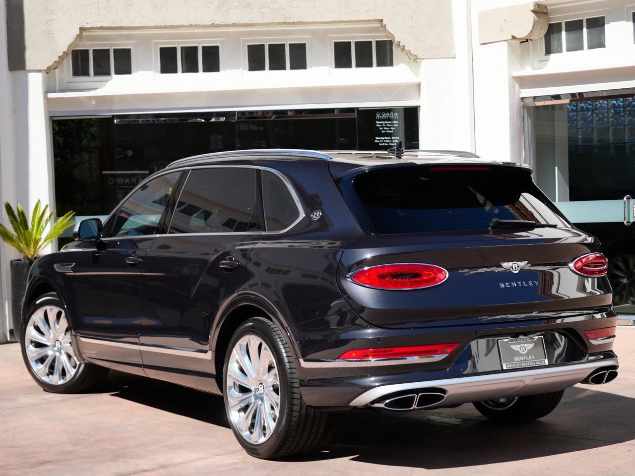 2025 Bentley Bentayga EWB Mulliner Mulliner