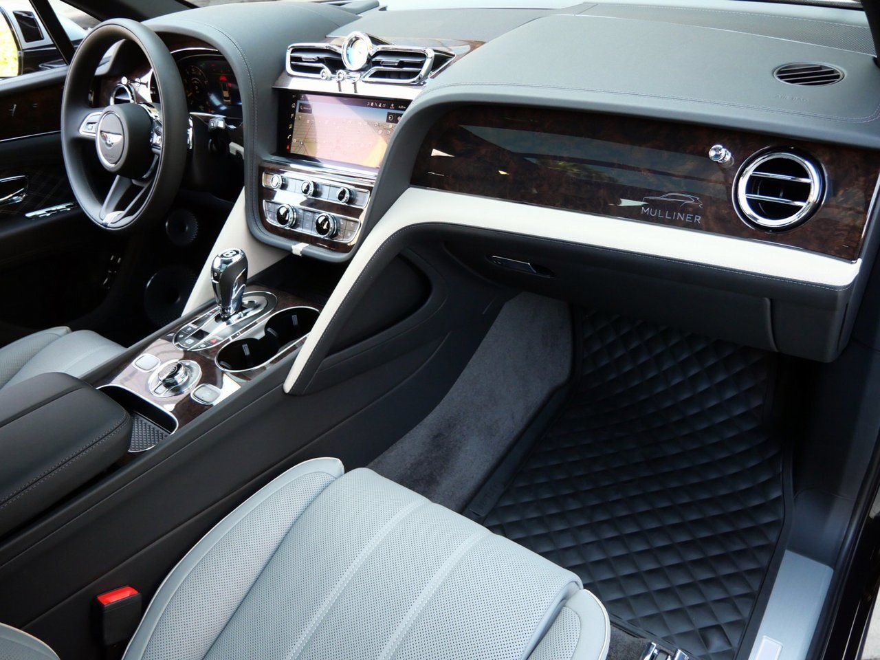 2025 Bentley Bentayga EWB Mulliner Mulliner