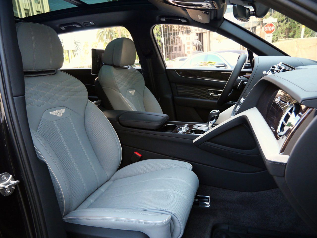 2025 Bentley Bentayga EWB Mulliner Mulliner Lawrence KS