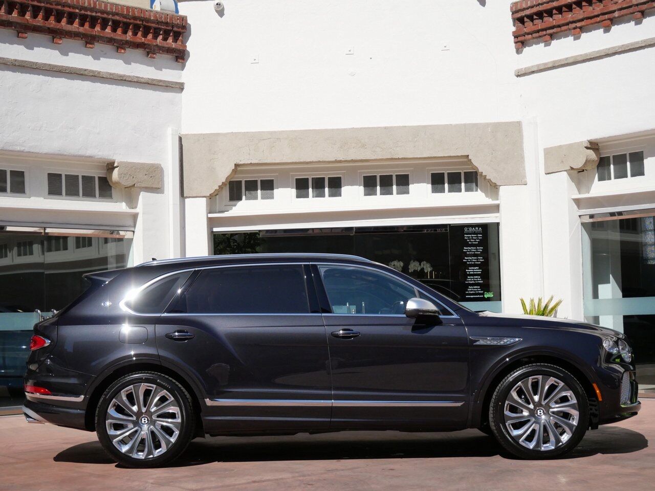 2025 Bentley Bentayga EWB Mulliner Lawrence KS