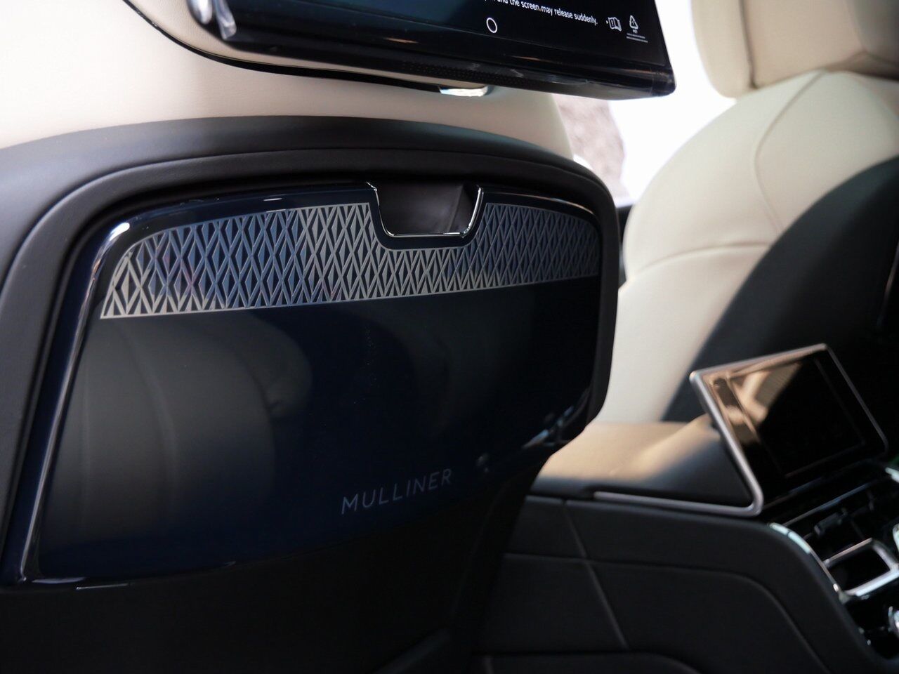 2025 Bentley Bentayga EWB Mulliner Lawrence KS