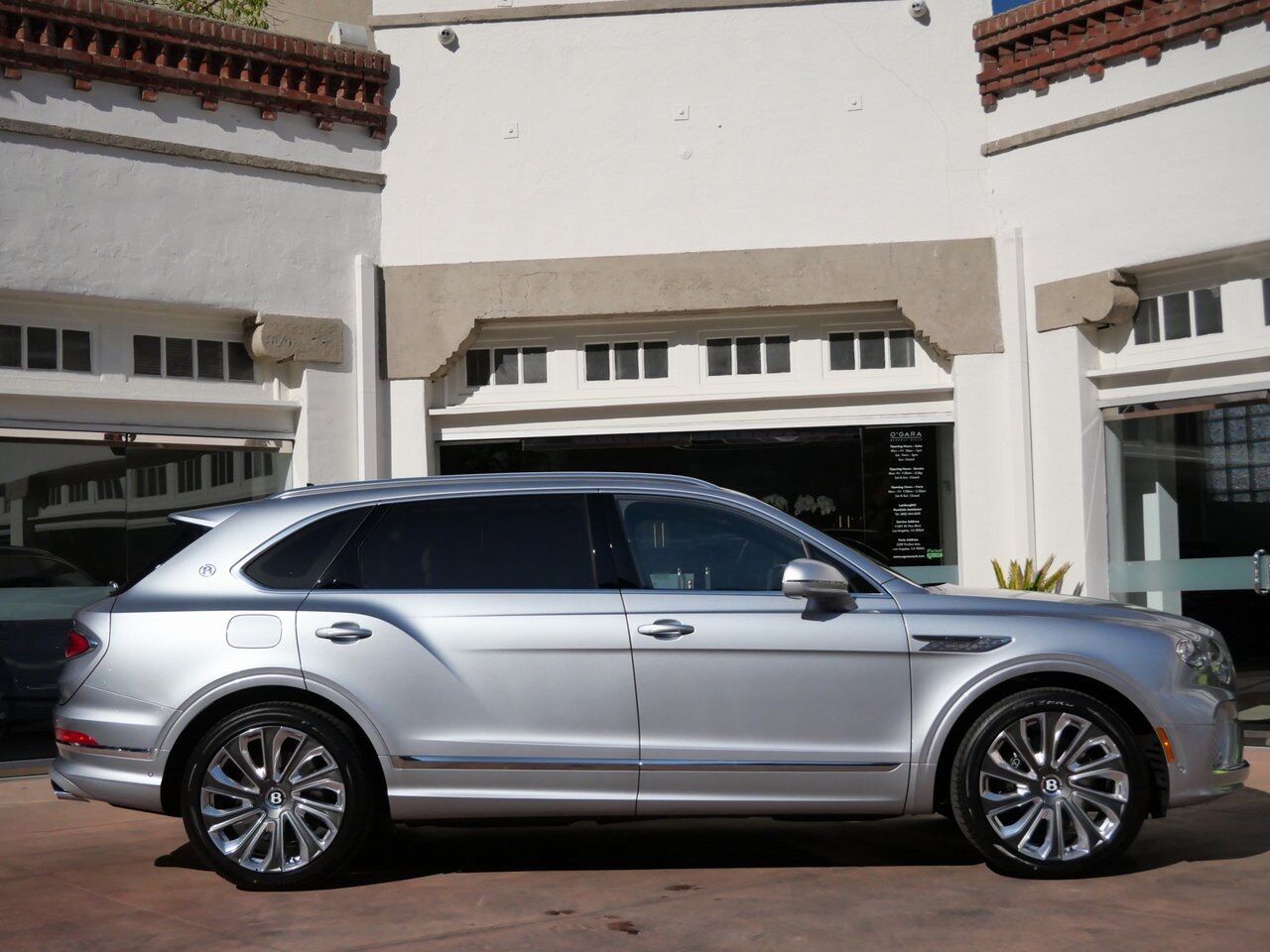 2025 Bentley Bentayga EWB Mulliner Lawrence KS