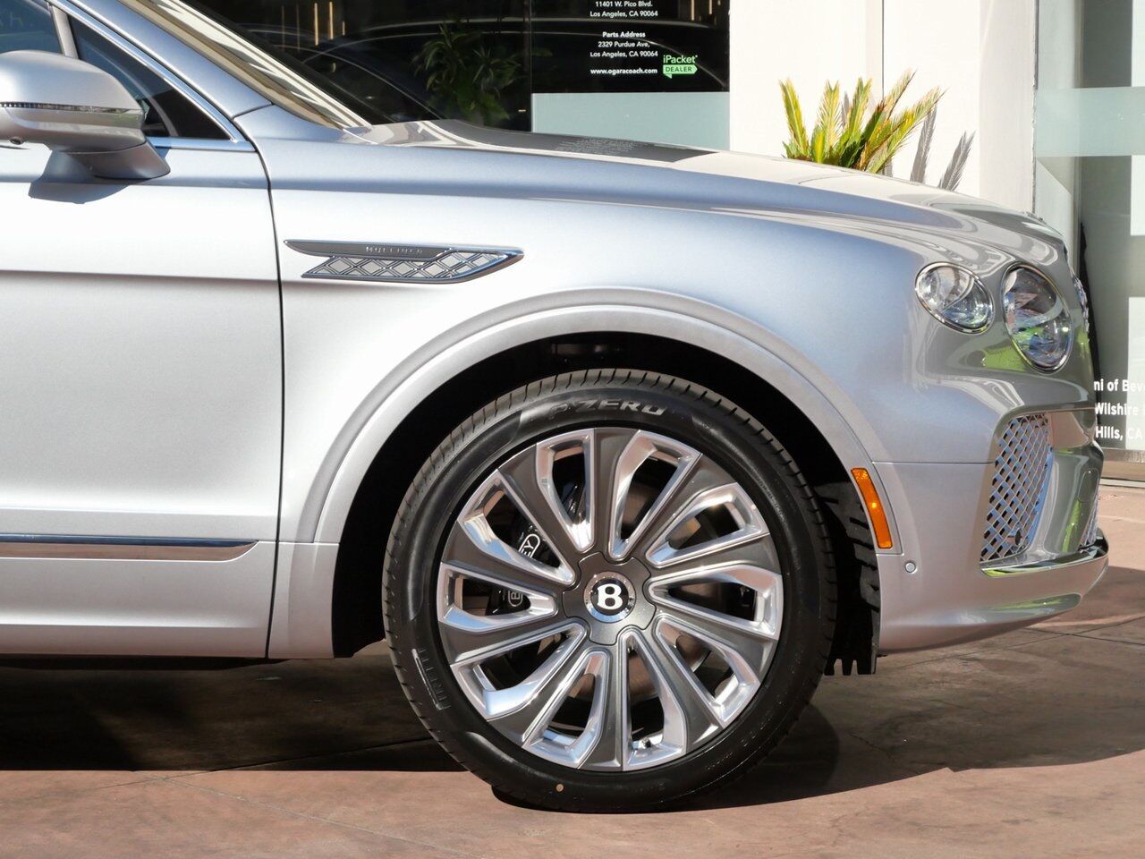 2025 Bentley Bentayga EWB Mulliner Lawrence KS